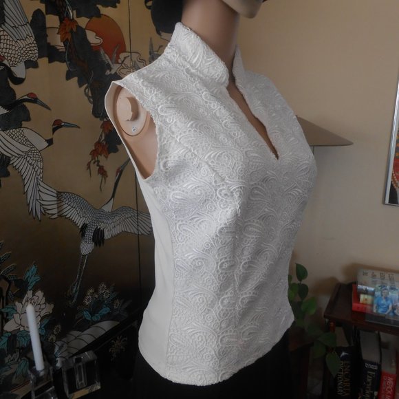 WHBM Cream Colored Top, Size Medium - Picture 4 of 7